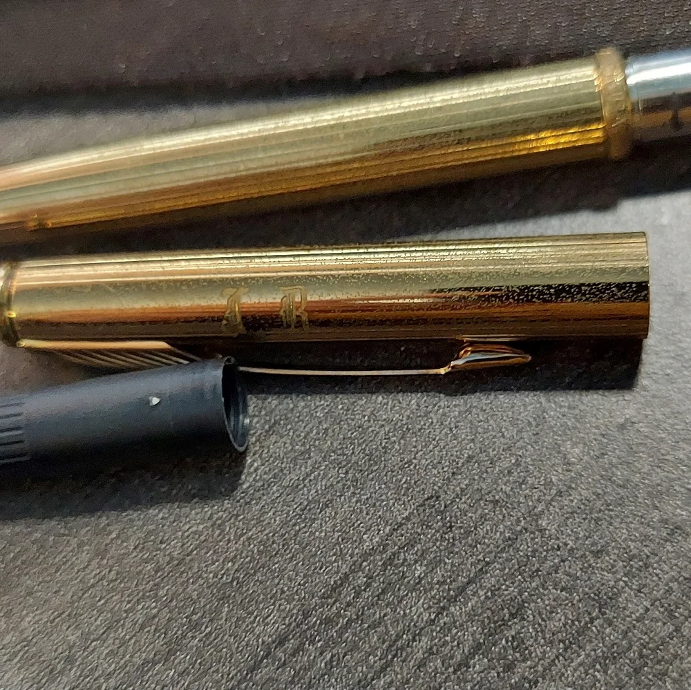 Assorted Vintage Ballpoint Twist Pen‎ Bundle Lot